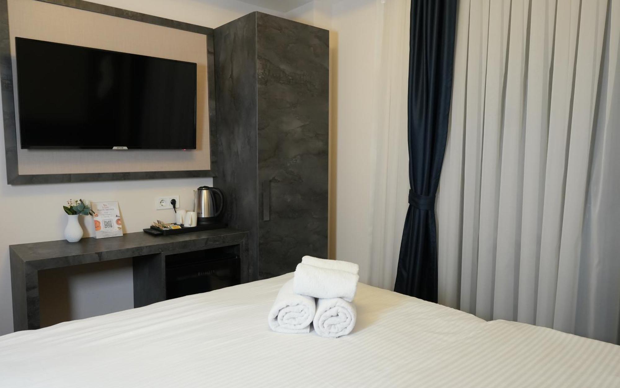 Hotel Lenus 3*