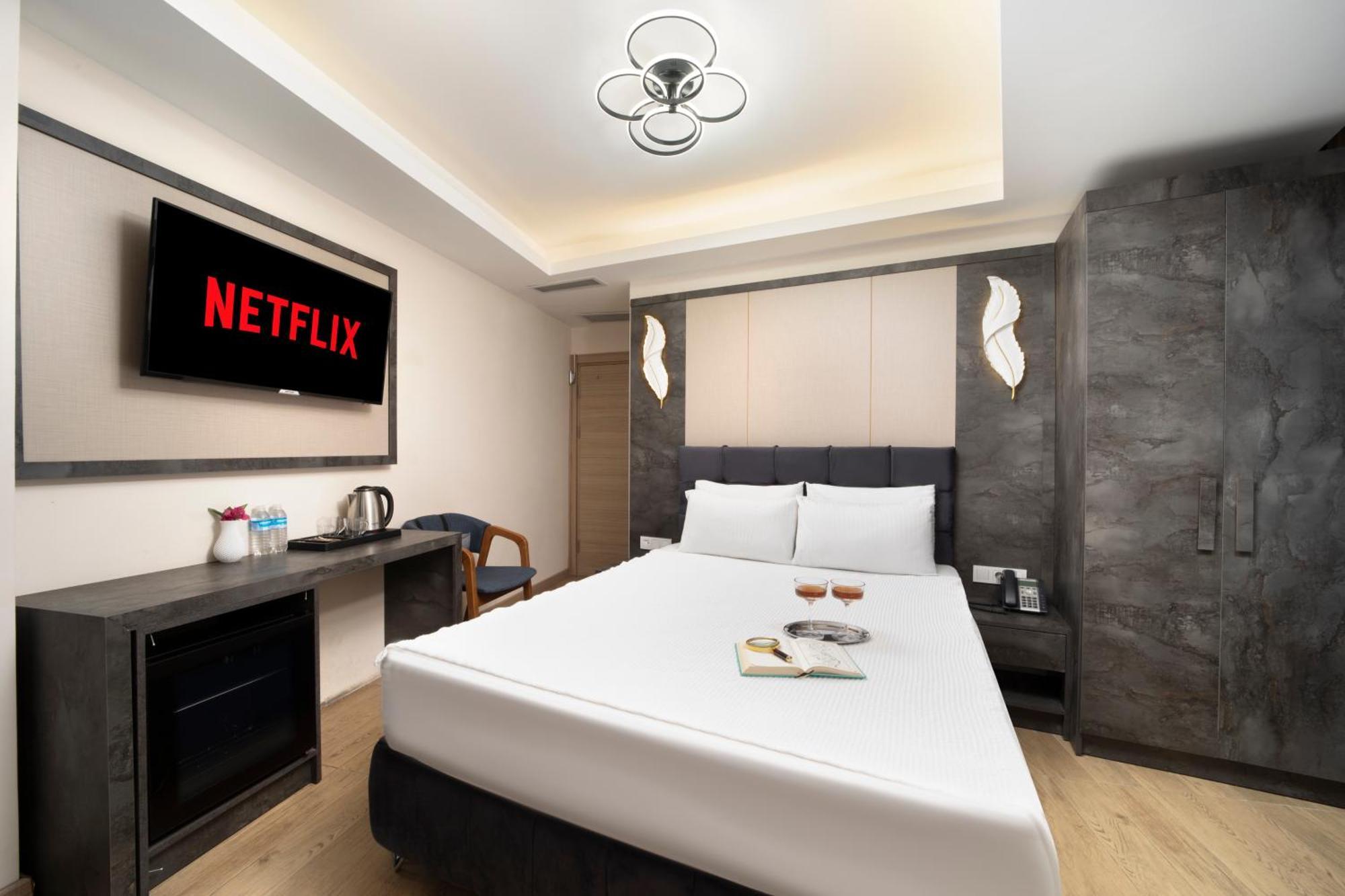 Hotel Lenus Hagia Sophia