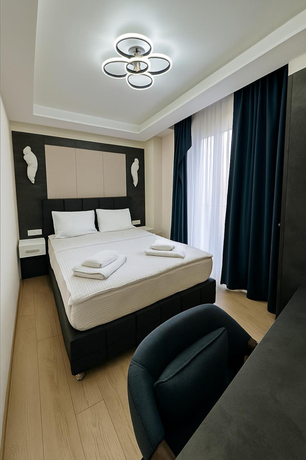 Hotel Lenus 3*